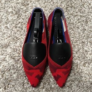 Retired Rothy’s Red Camo Points